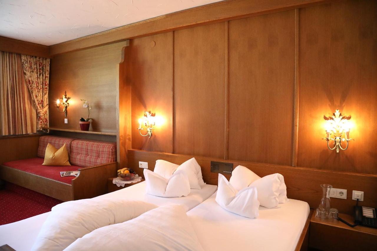 Hotel Almhof Neustift im Stubaital Exterior photo